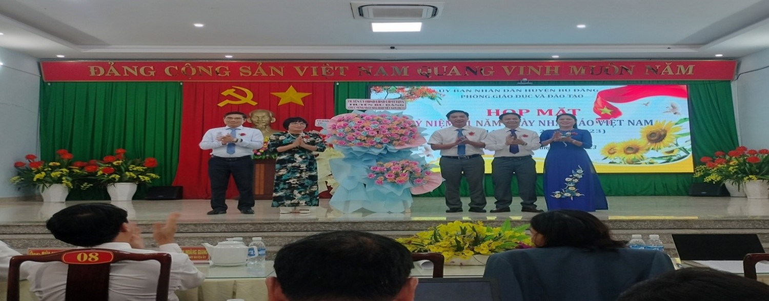 Bù Đăng: 12 Nhà giáo được nhận Bằng khen của Thủ tướng Chính Phủ nhân kỷ niệm 41 năm ngày Nhà giáo Việt Nam (20/11/1982- 20/11/2023)