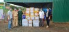 Cục trưởng Cục quản lý thị trường tỉnh Bình Phước trao tặng 100 phần quà cho người bị ảnh hưởng bởi dịch Covid-19 tại xã Đăng Hà