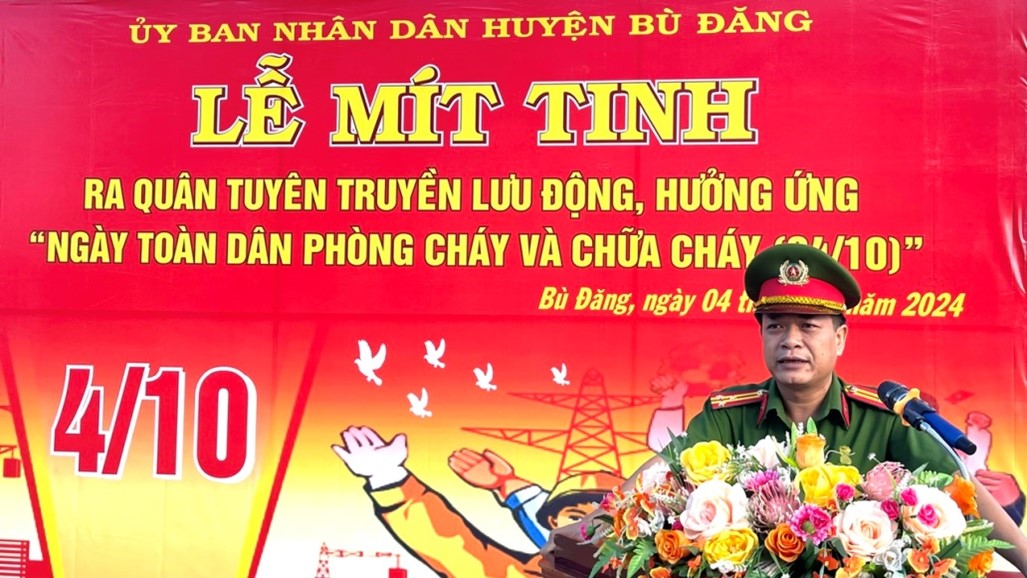 Bù Đăng: Mít tinh hưởng ứng “ Ngày toàn dân phòng cháy, chữa cháy”